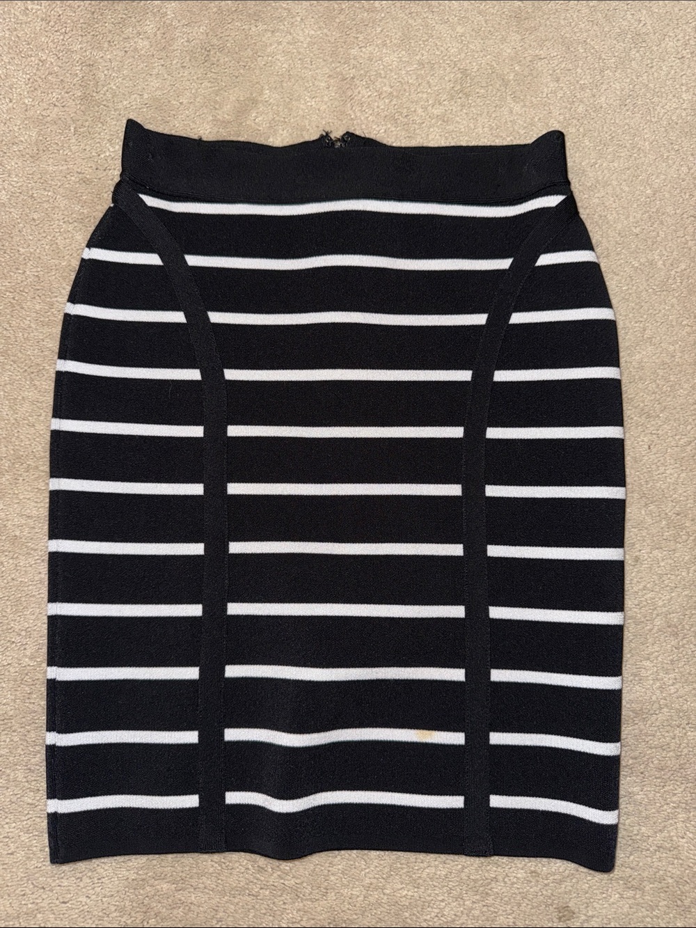 Guess Black and White Striped Pencil Skirt size medium